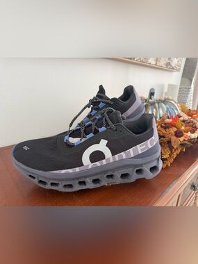 On Running Cloud Sneakers